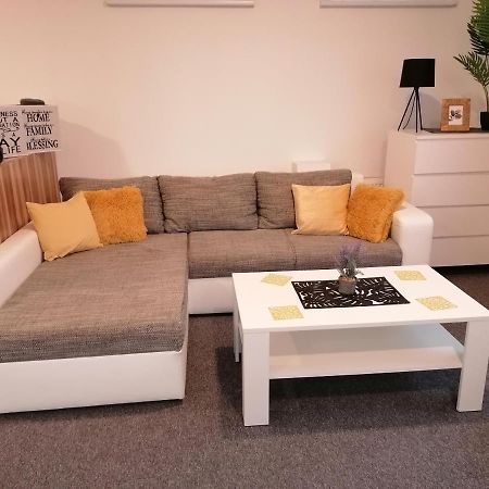Apartman 26 Mymara Bešeňová エクステリア 写真